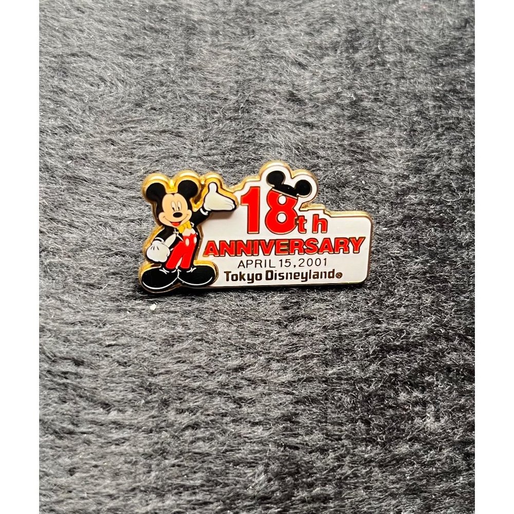 18th Anniversary April 15th, 2001 Mickey Mouse Tokyo‎ Disney Land Pin